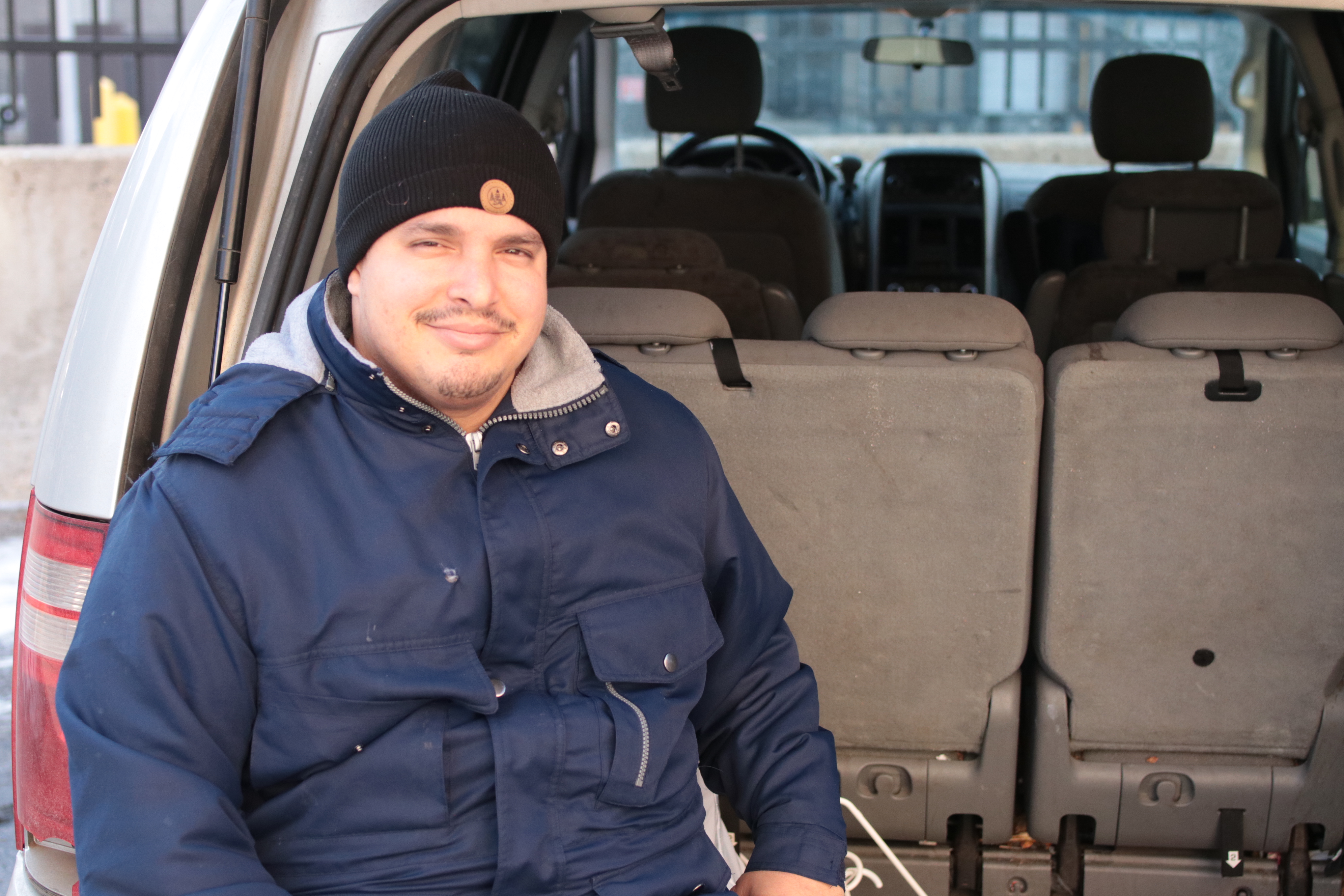 Surviving blizzards, thieves and debt, how one Fargo family survived winter in a van - Vimarsana News